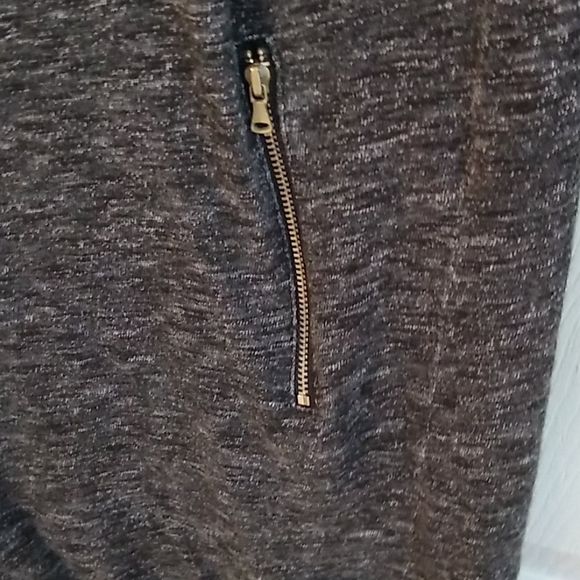 Lou & grey tunic top with pockets size xsm… - Picture 5 of 8